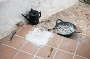 How to Mix Fibreglass Resin & Topcoat (GRP Guide)